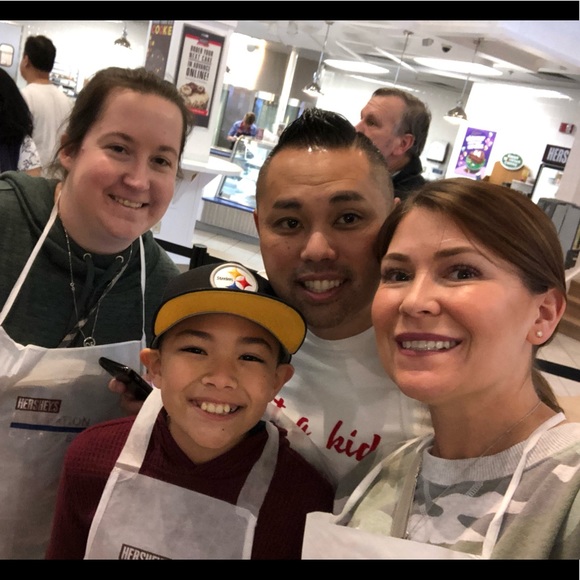 Meet your seller - Picture 2 of 10